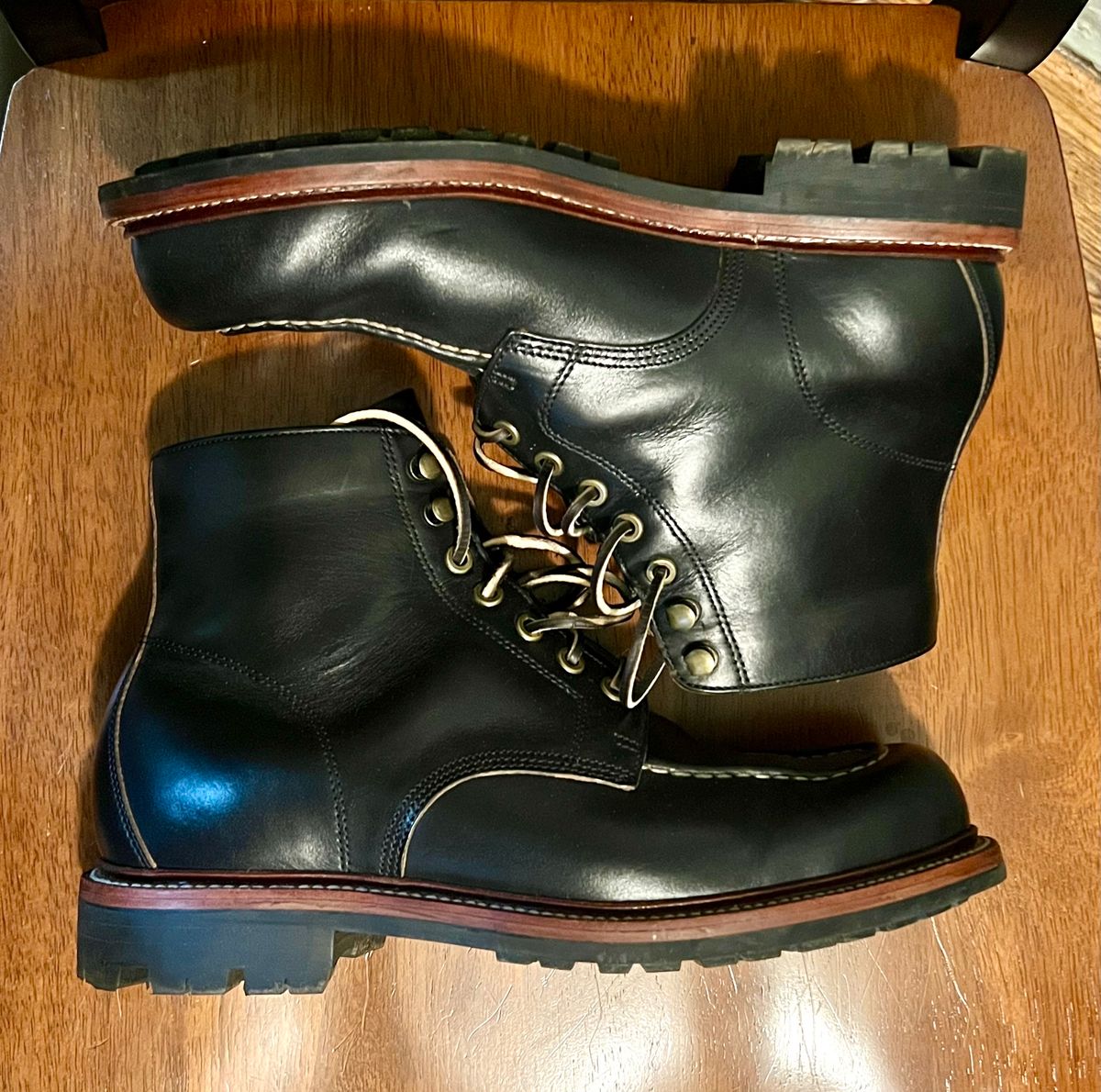Photo by Rangerfan7676 on November 2, 2023 of the Grant Stone Brass Boot in Horween Black Chromexcel.