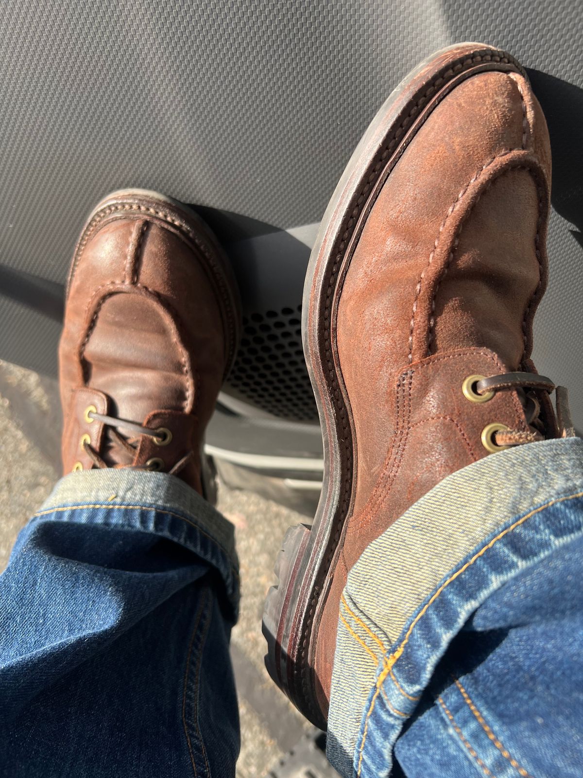 Photo by Rangerfan7676 on November 5, 2024 of the Grant Stone Ottawa Boot in C.F. Stead Tobacco Waxy Commander Suede.