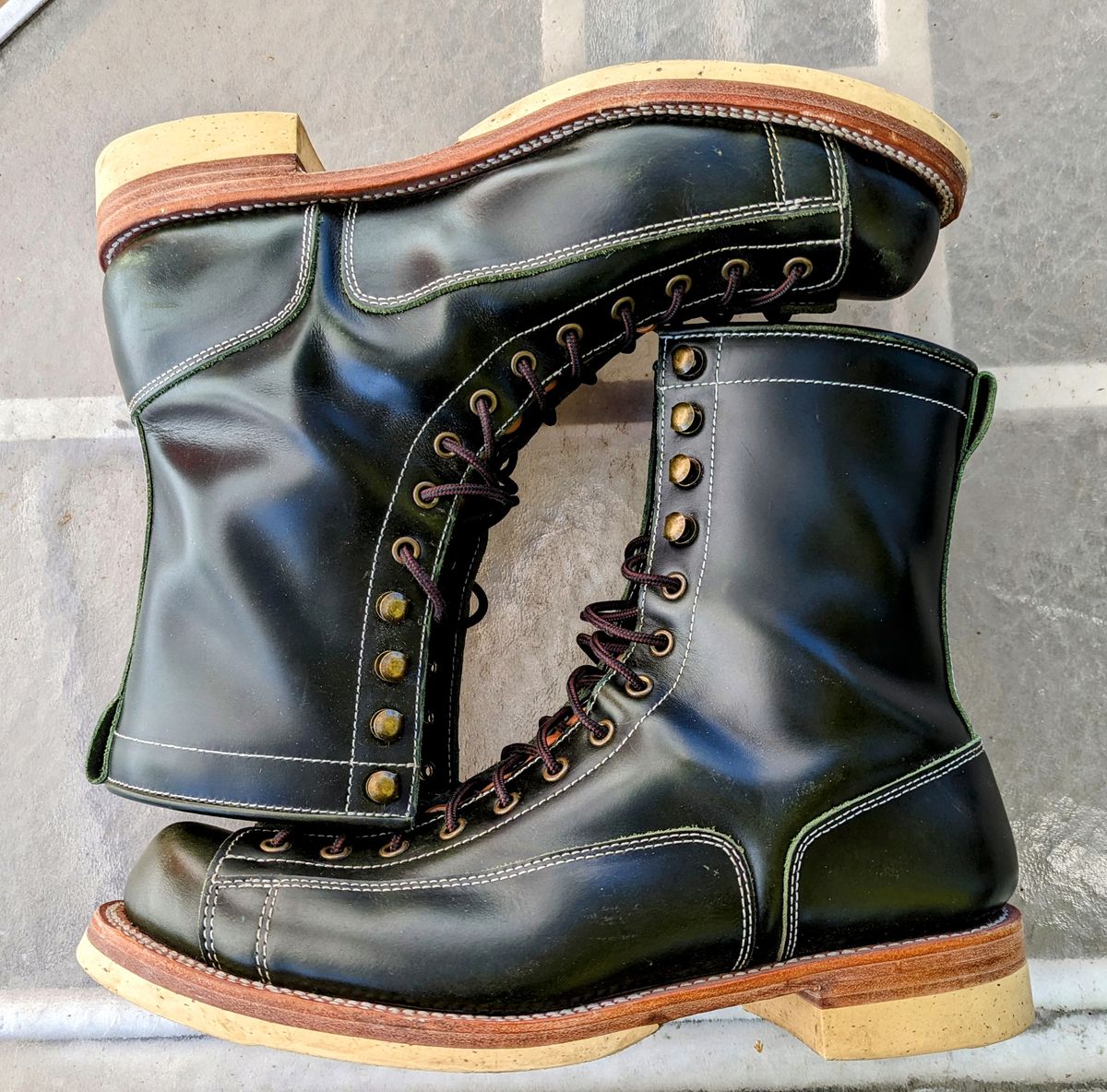 Photo by Leif on November 5, 2023 of the Moroso British Horse Lace-Up in Australian cowhide.