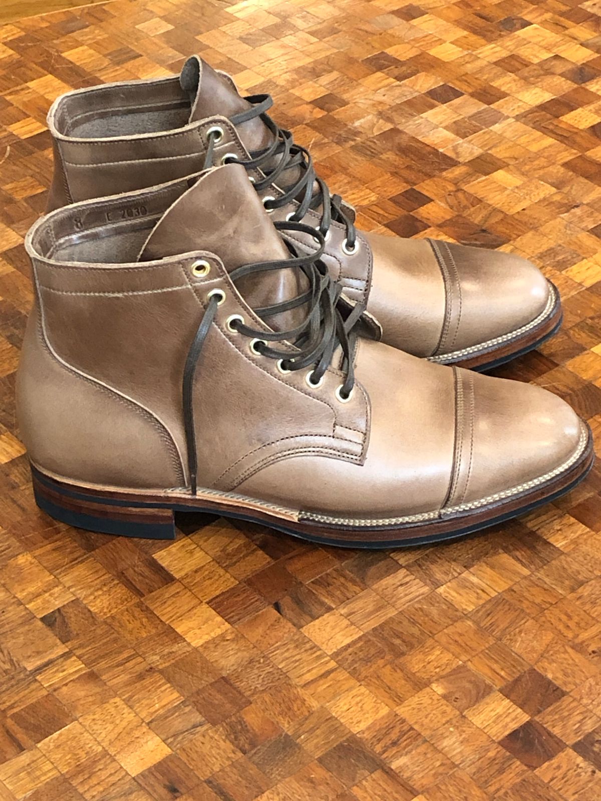 Photo by gnomon on October 5, 2022 of the Viberg Service Boot in Horween Natural Chromexcel.