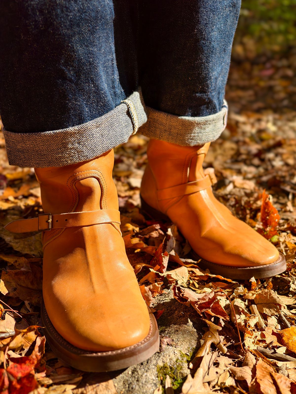 Photo by eisen on November 2, 2025 of the Zerrows Shield Man in Maryam Natural Horsebutt.