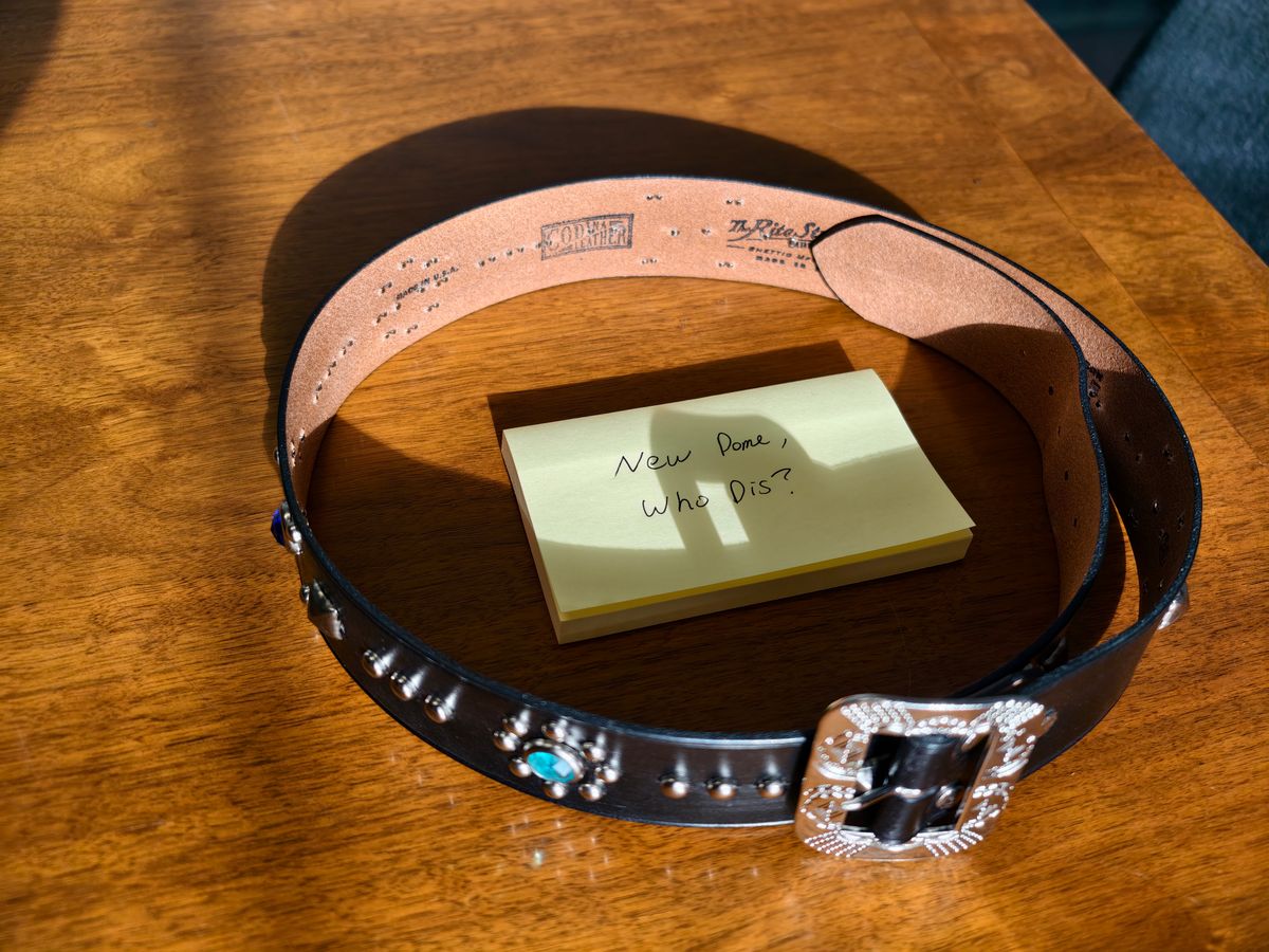 Photo by eisen on October 1, 2025 of the The Rite Stuff x Codina Leather ‘Streetcar’ 1930s-style Jewel and Stud Belt in Hermann Oak bridle leather.