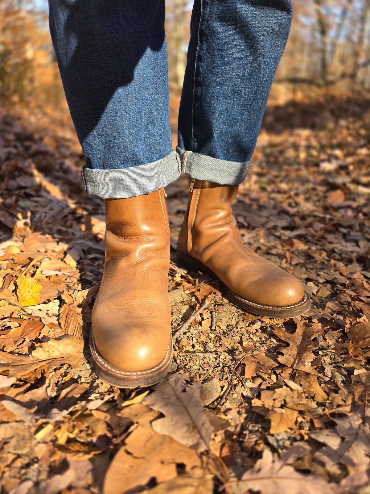 Photo by eisen on November 6, 2024 of the Rolling Dub Trio Casper Boot in Horween Natural Chromexcel.