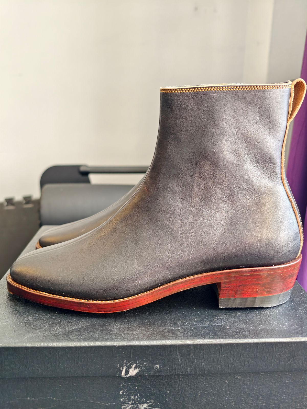 Photo by eisen on September 21, 2025 of the Fortis Boots Antasena in Indonesian Teacore Black Leather.