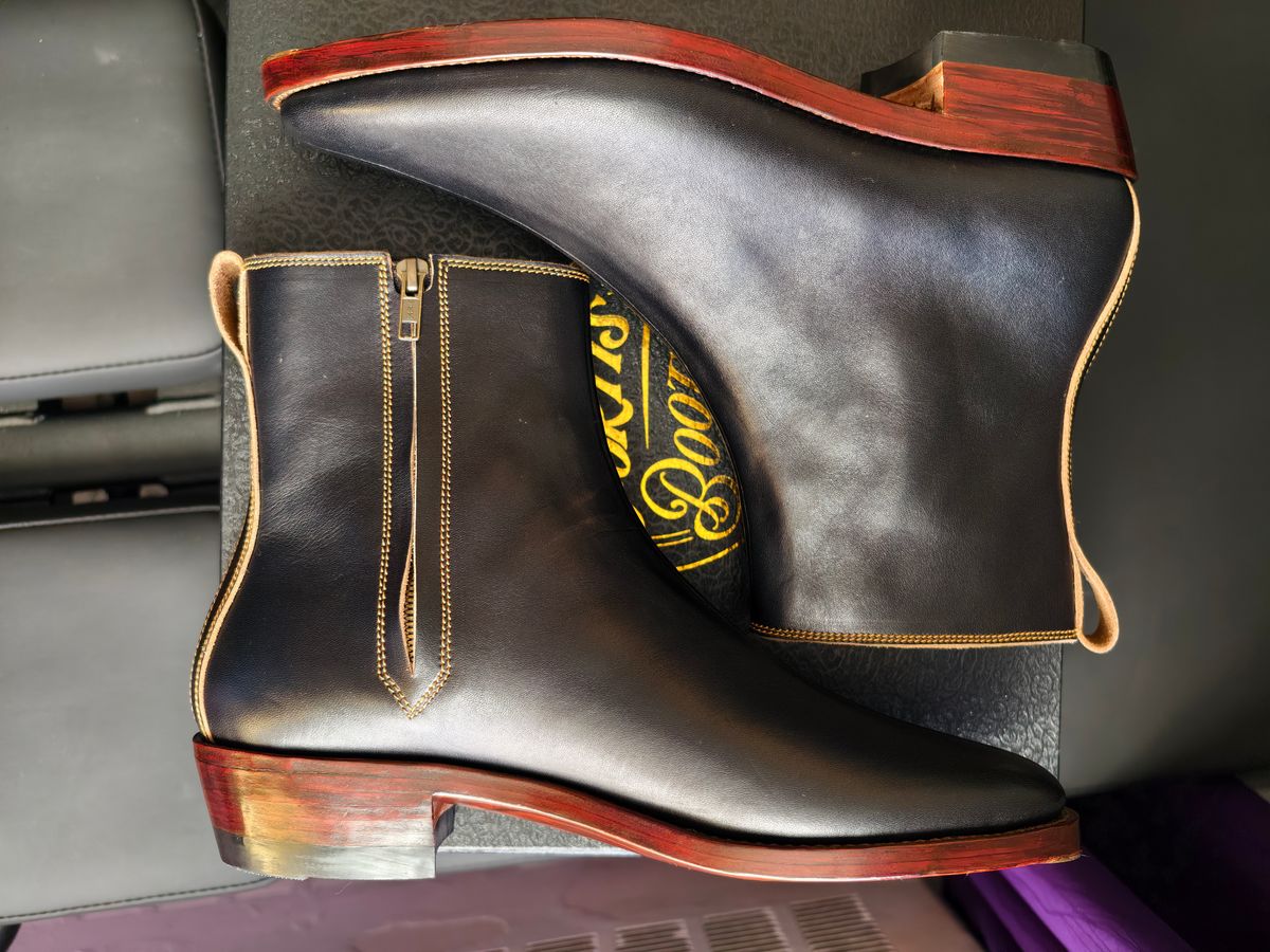 Photo by eisen on September 21, 2025 of the Fortis Boots Antasena in Indonesian Teacore Black Leather.