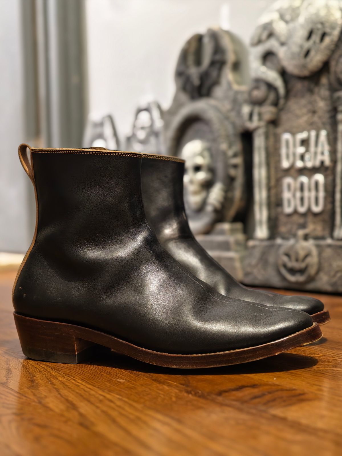 Photo by eisen on October 28, 2025 of the Fortis Boots Antasena in Indonesian Teacore Black Leather.
