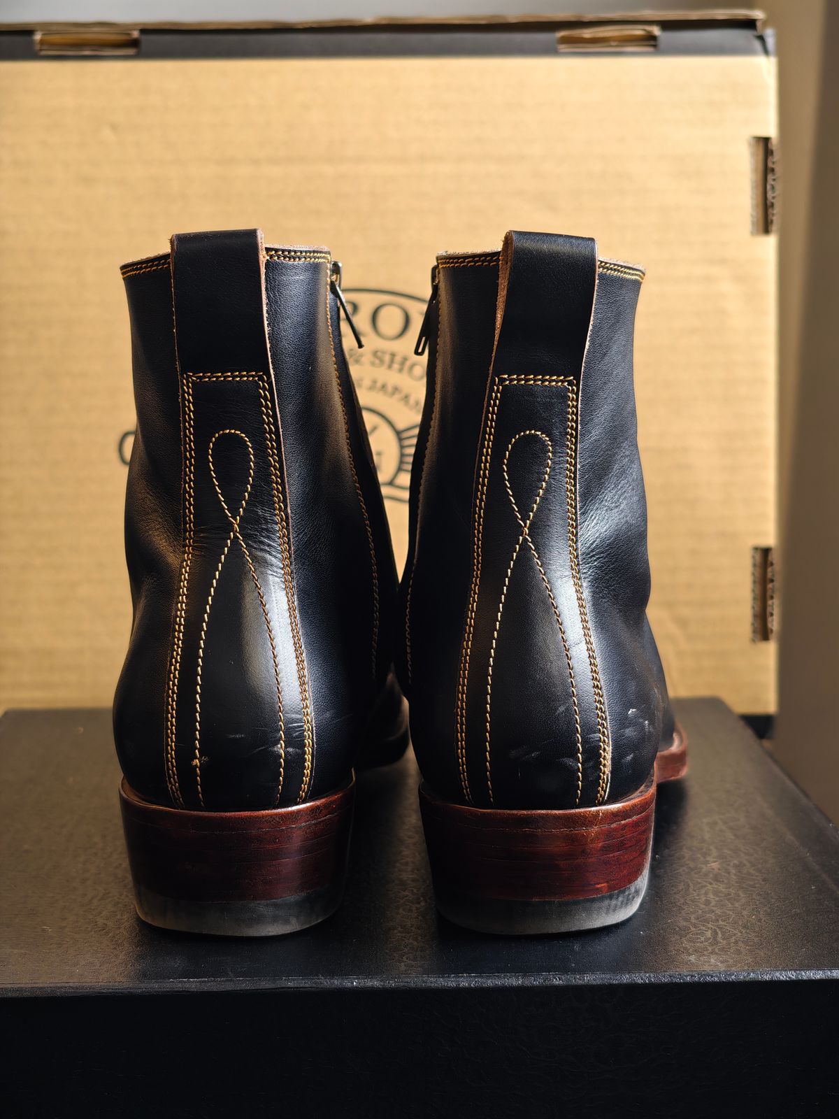 Photo by eisen on November 5, 2025 of the Fortis Boots Antasena in Indonesian Teacore Black Leather.