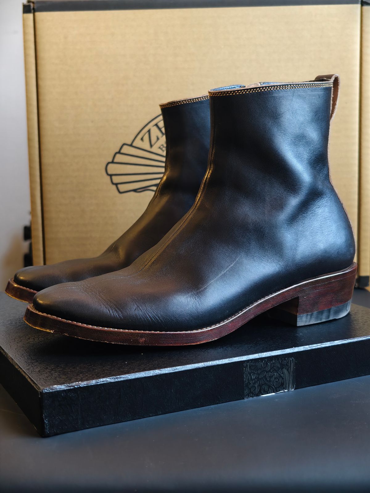 Photo by eisen on December 3, 2025 of the Fortis Boots Antasena in Indonesian Teacore Black Leather.