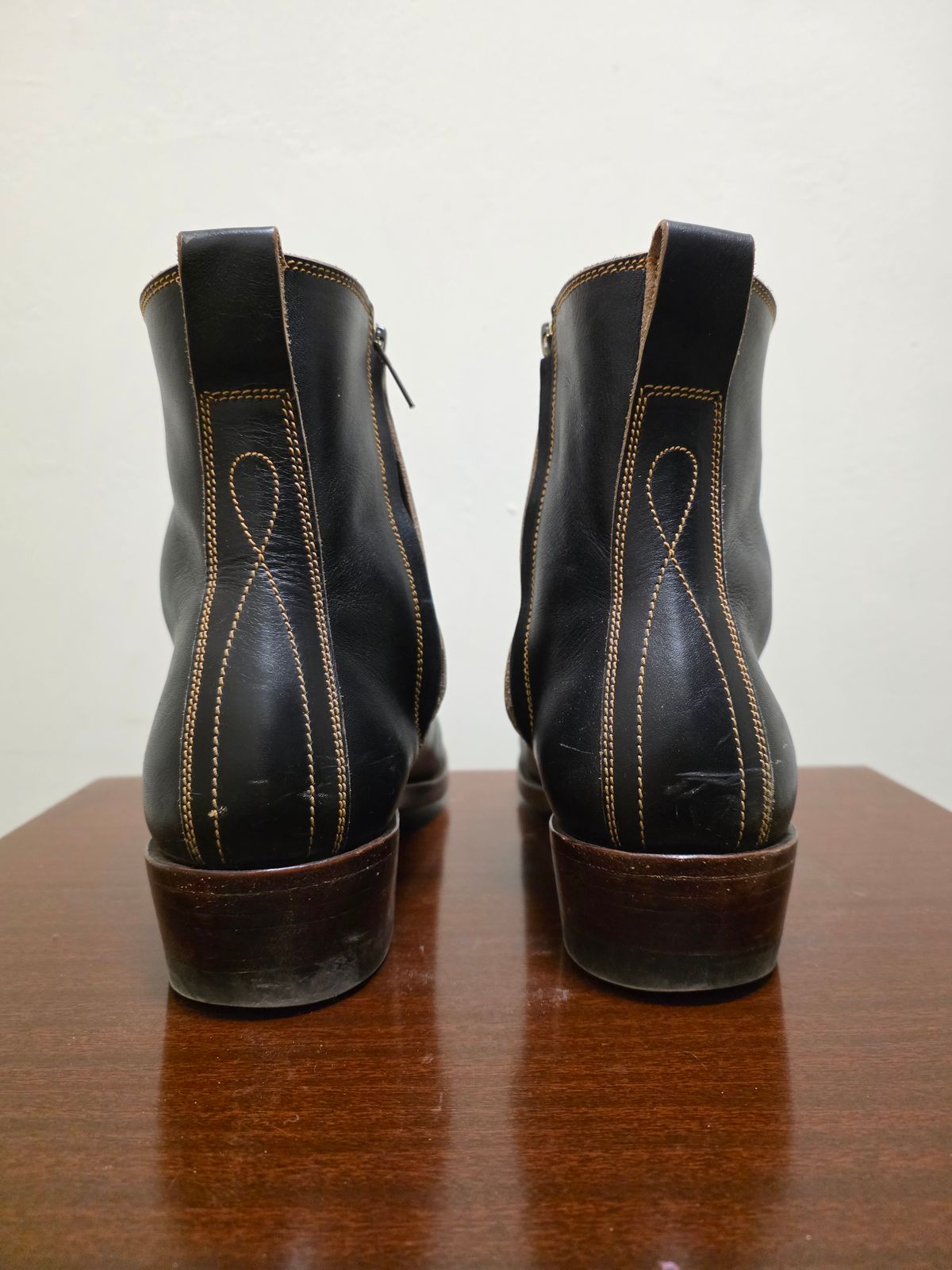 Photo by eisen on March 5, 2026 of the Fortis Boots Antasena in Indonesian Teacore Black Leather.