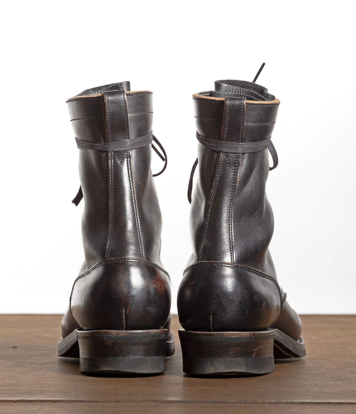 Photo by friendo on November 3, 2023 of the Rolling Dub Trio Griffin 8.5" Plain Toe Boots in Unknown Material.