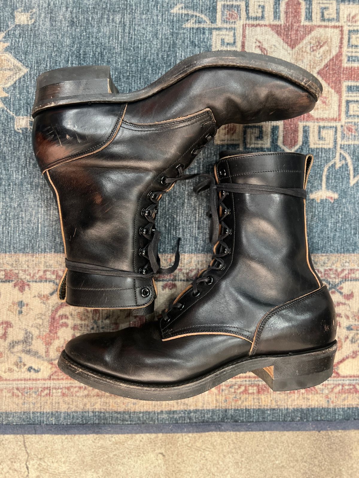 Photo by friendo on December 6, 2023 of the Rolling Dub Trio Griffin 8.5" Plain Toe Boots in Unknown Material.