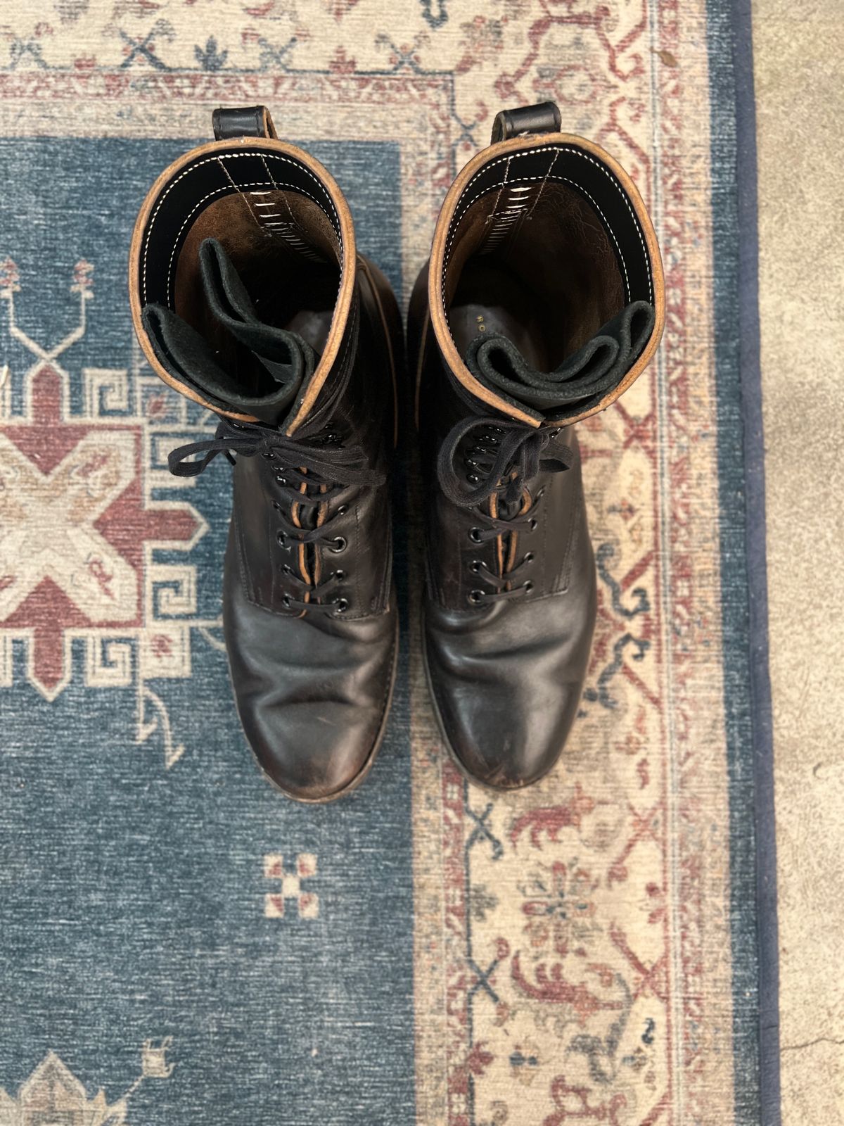 Photo by friendo on December 6, 2023 of the Rolling Dub Trio Griffin 8.5" Plain Toe Boots in Unknown Material.