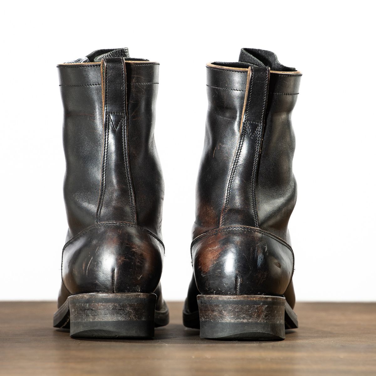 Photo by friendo on February 3, 2024 of the Rolling Dub Trio Griffin 8.5" Plain Toe Boots in Unknown Material.