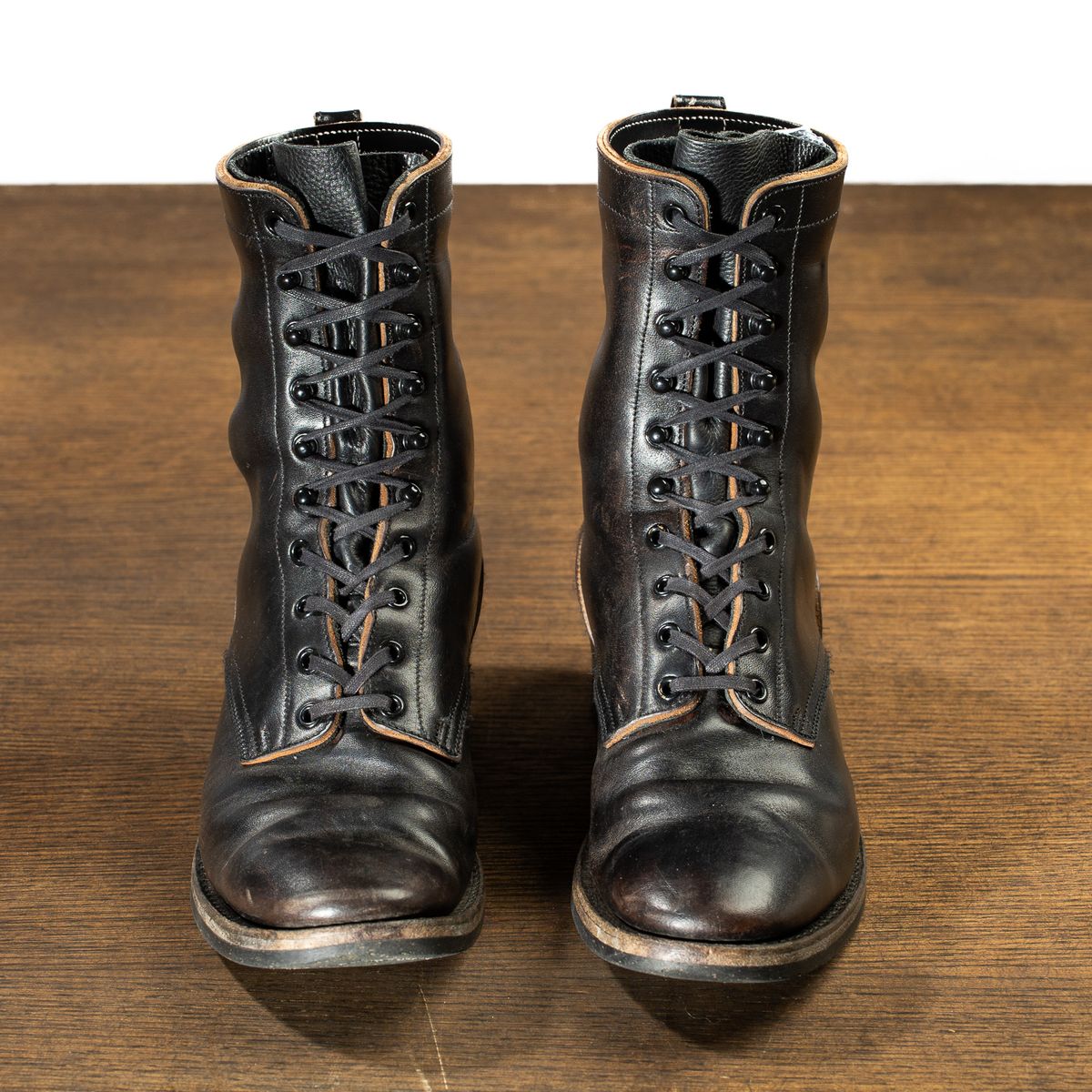 Photo by friendo on February 3, 2024 of the Rolling Dub Trio Griffin 8.5" Plain Toe Boots in Unknown Material.