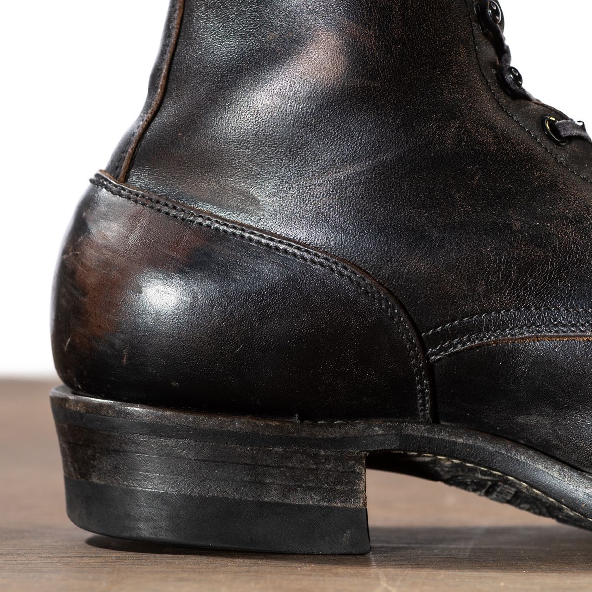 Photo by friendo on February 3, 2024 of the Rolling Dub Trio Griffin 8.5" Plain Toe Boots in Unknown Material.