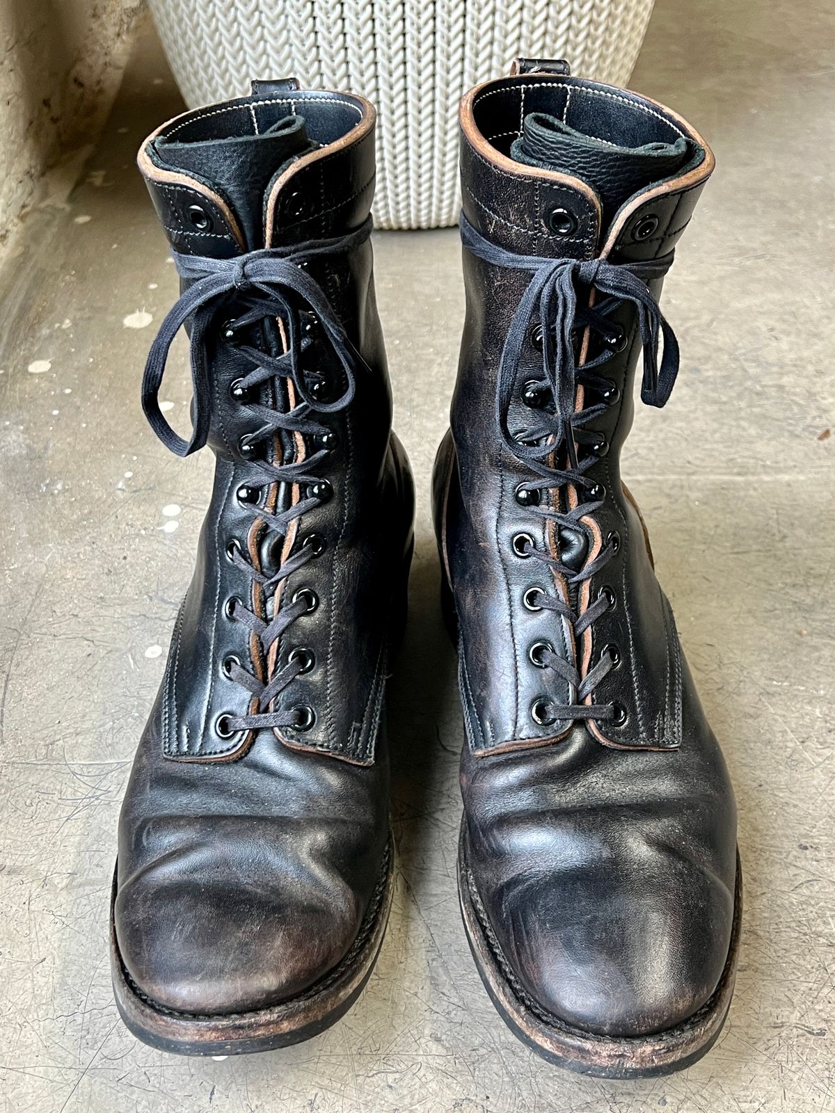 Photo by friendo on March 5, 2024 of the Rolling Dub Trio Griffin 8.5" Plain Toe Boots in Unknown Material.