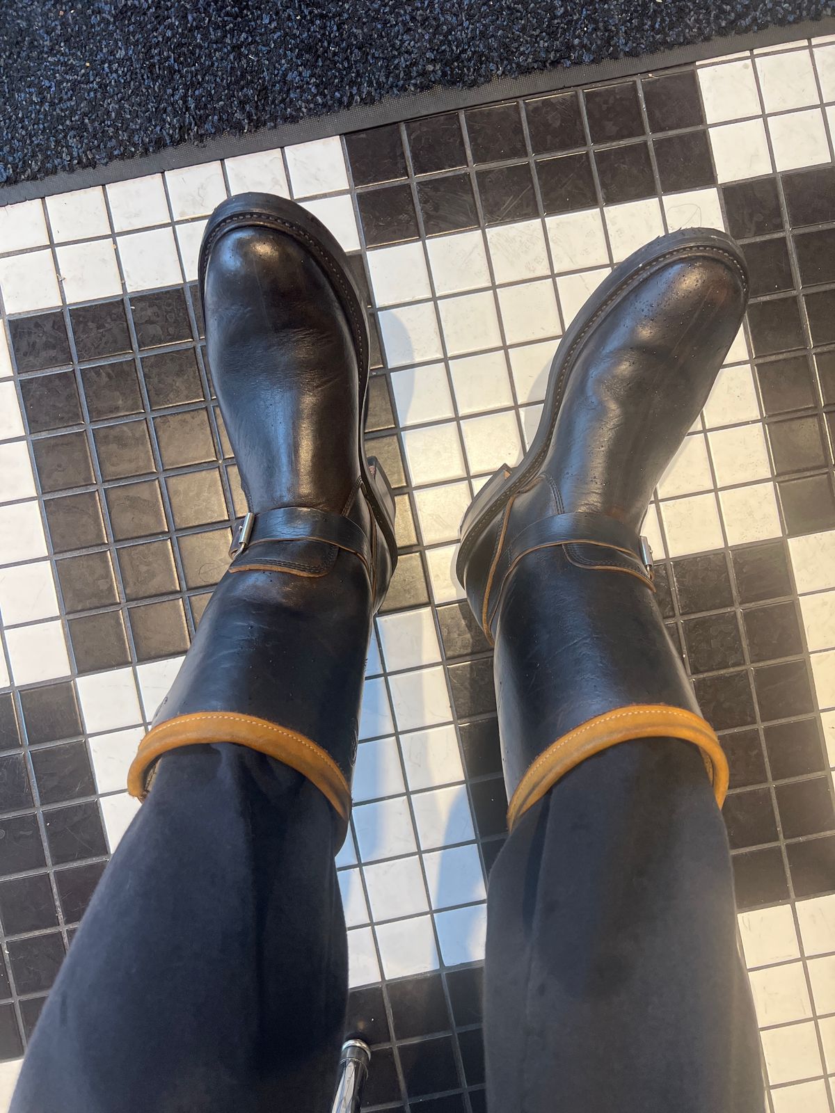Photo by friendo on October 3, 2022 of the Role Club Anniversary Engineer Boots in Shinki Hand-Finished Black Horsehide.