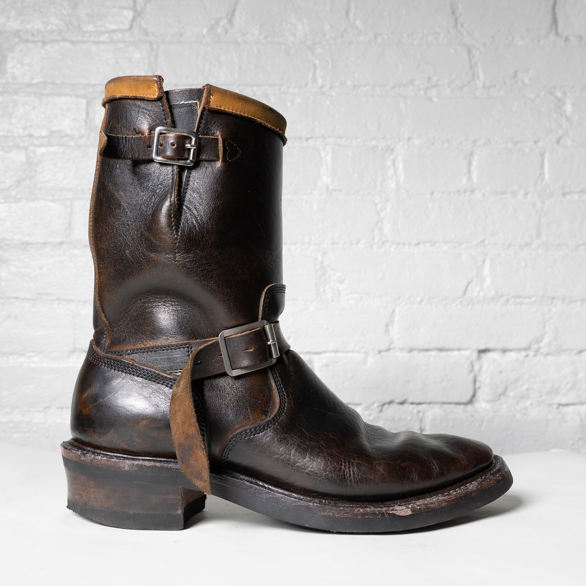 Photo by friendo on November 5, 2022 of the Role Club Anniversary Engineer Boots in Shinki Hand-Finished Black Horsehide.