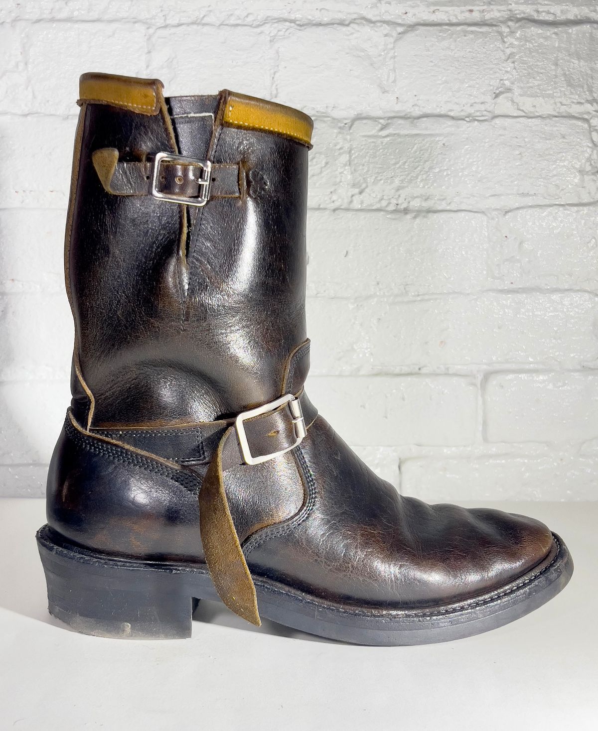 Photo by friendo on December 6, 2022 of the Role Club Anniversary Engineer Boots in Shinki Hand-Finished Black Horsehide.