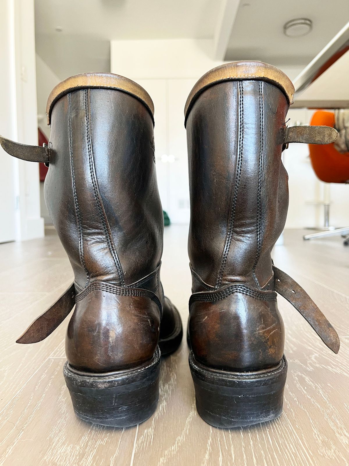Photo by friendo on February 4, 2023 of the Role Club Anniversary Engineer Boots in Shinki Hand-Finished Black Horsehide.
