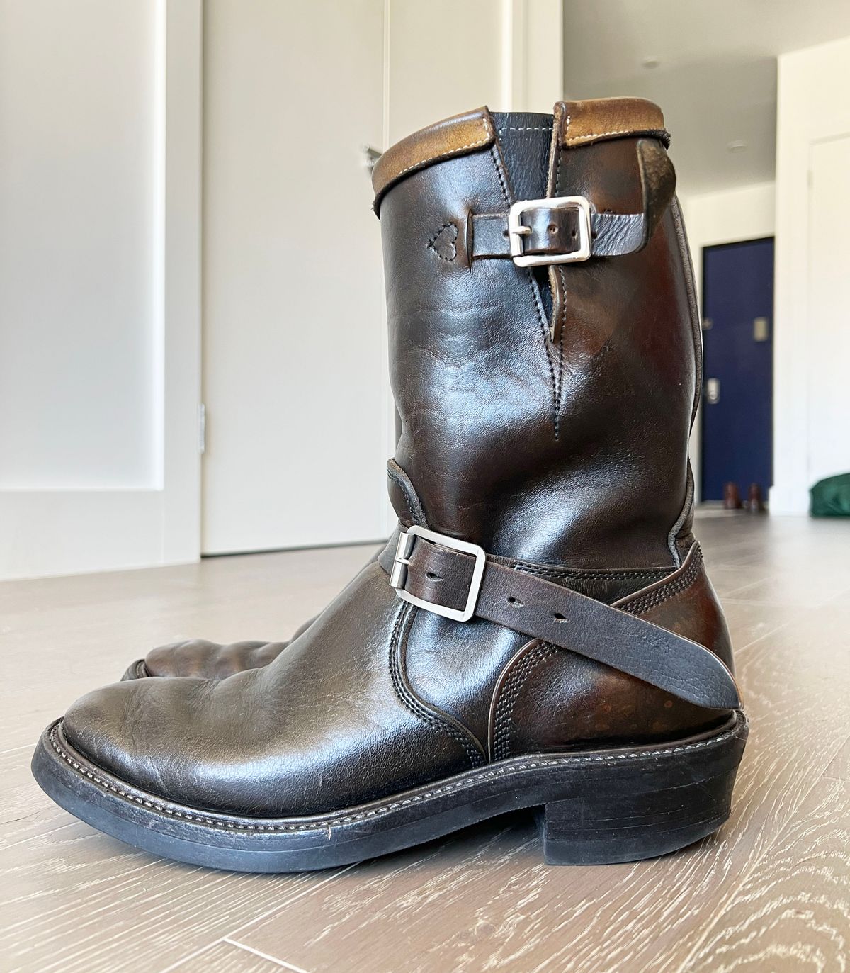 Photo by friendo on February 4, 2023 of the Role Club Anniversary Engineer Boots in Shinki Hand-Finished Black Horsehide.