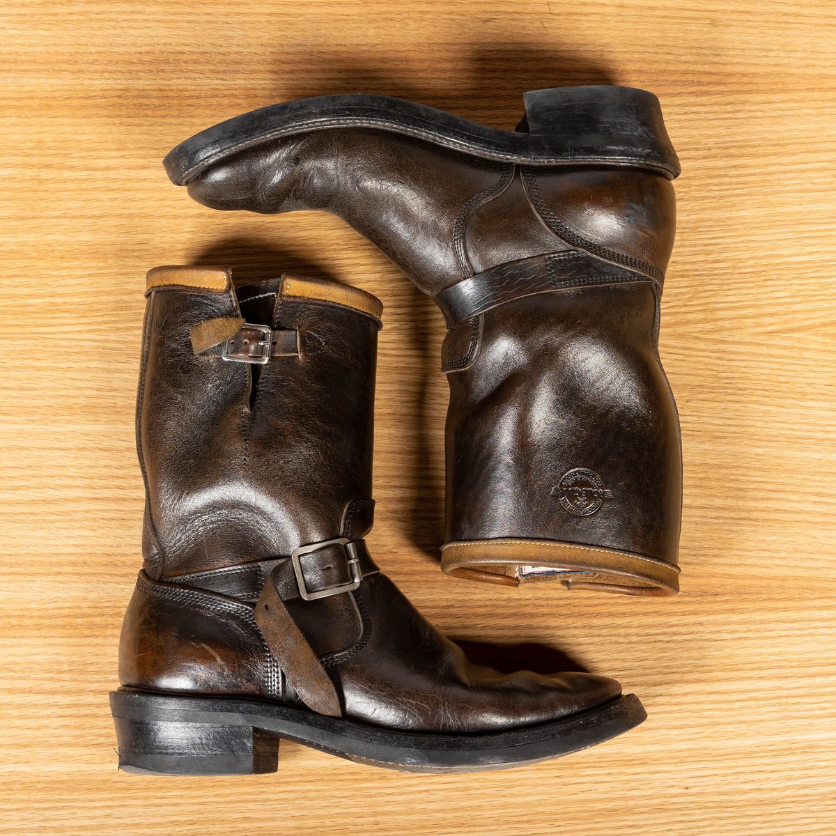 Photo by friendo on March 5, 2023 of the Role Club Anniversary Engineer Boots in Shinki Hand-Finished Black Horsehide.