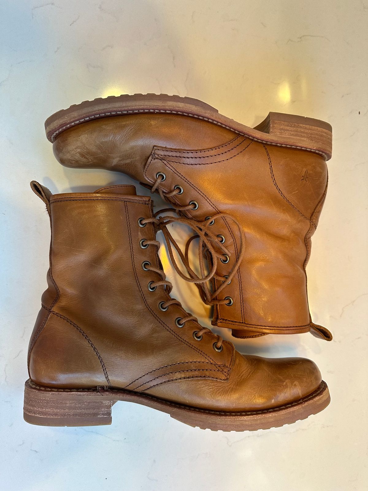Photo by npaust on November 4, 2024 of the Frye Veronica Flex Combat in Vintage Pull-up Leather.