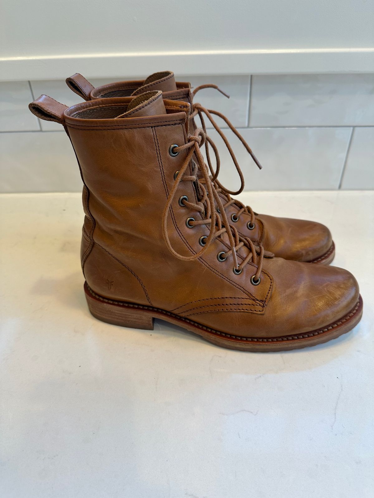 Photo by npaust on November 4, 2024 of the Frye Veronica Flex Combat in Vintage Pull-up Leather.