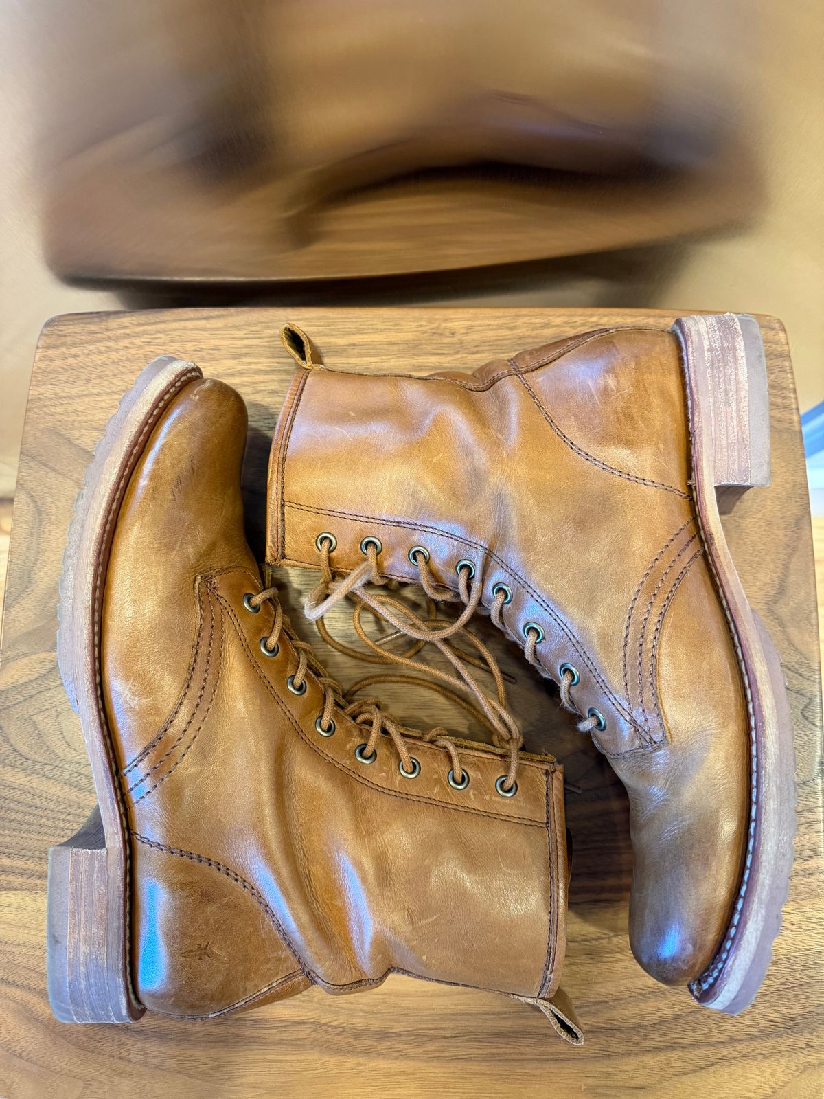Photo by npaust on December 5, 2024 of the Frye Veronica Flex Combat in Vintage Pull-up Leather.