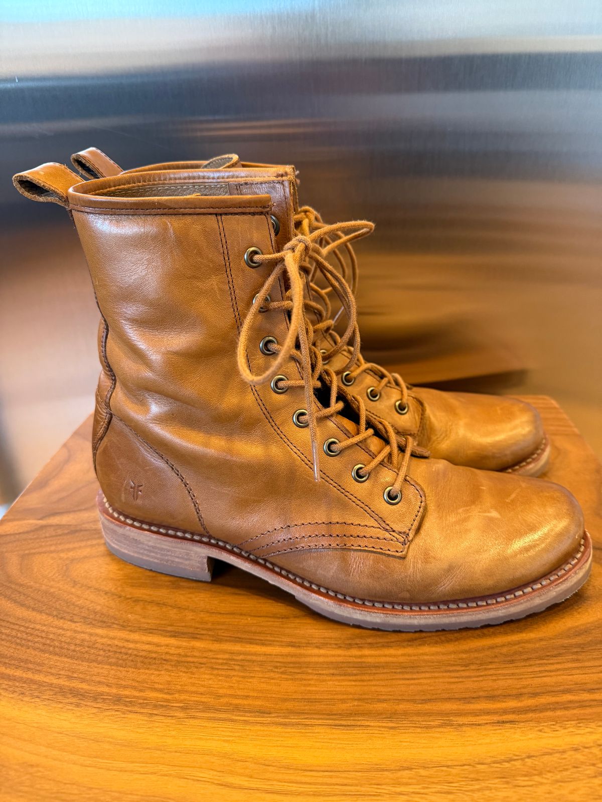Photo by npaust on December 5, 2024 of the Frye Veronica Flex Combat in Vintage Pull-up Leather.