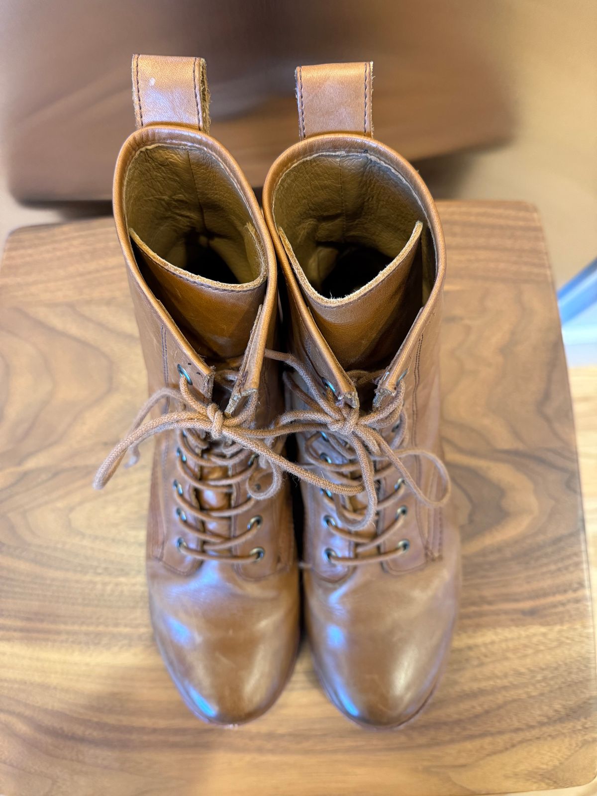 Photo by npaust on December 5, 2024 of the Frye Veronica Flex Combat in Vintage Pull-up Leather.