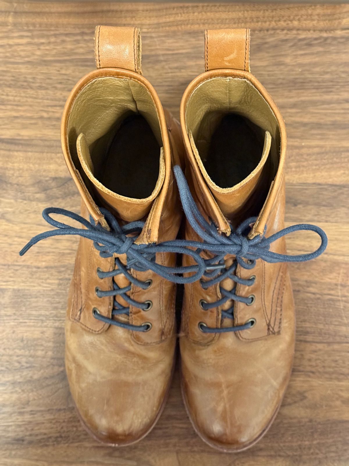 Photo by npaust on February 5, 2025 of the Frye Veronica Flex Combat in Vintage Pull-up Leather.