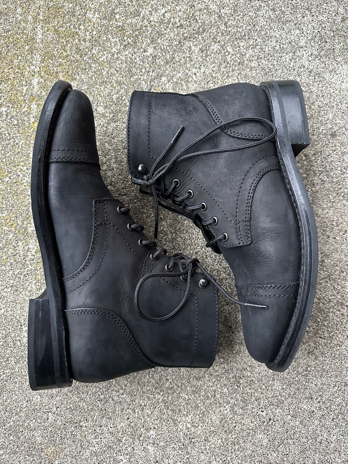 Photo by npaust on December 4, 2023 of the Thursday Captain in Black Matte Rugged & Resilient.