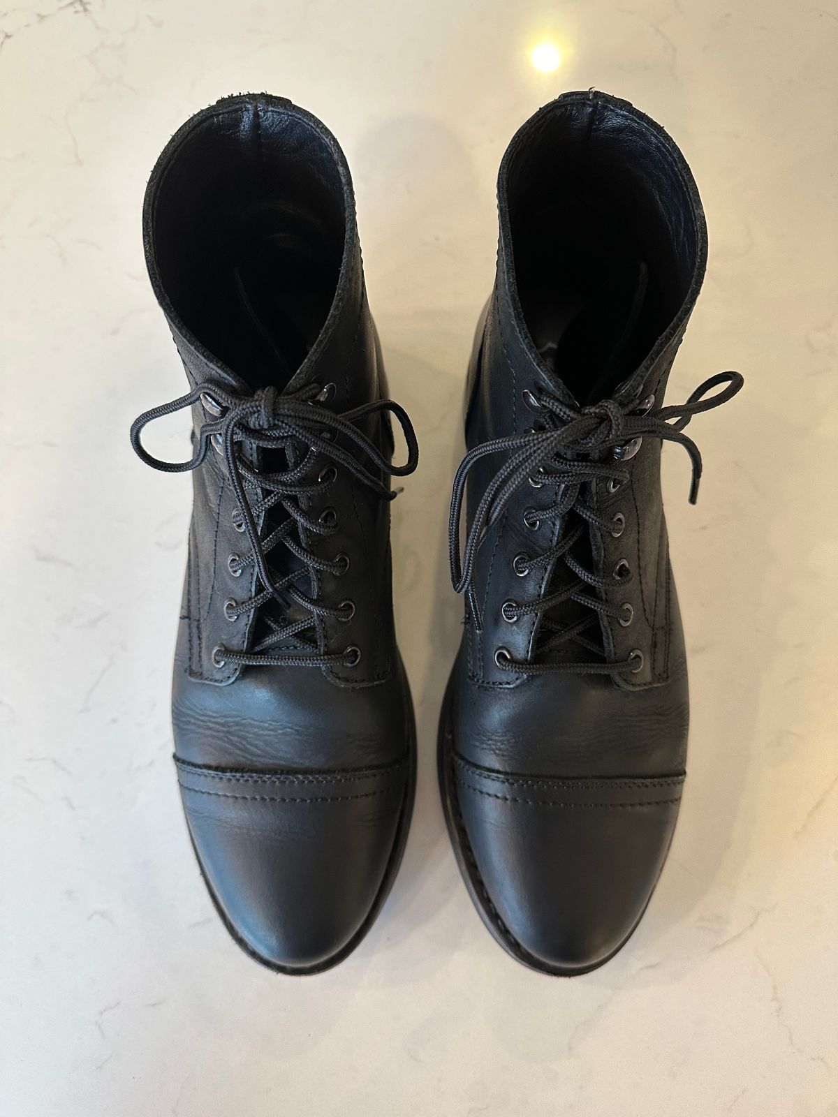 Photo by npaust on January 3, 2024 of the Thursday Captain in Black Matte Rugged & Resilient.