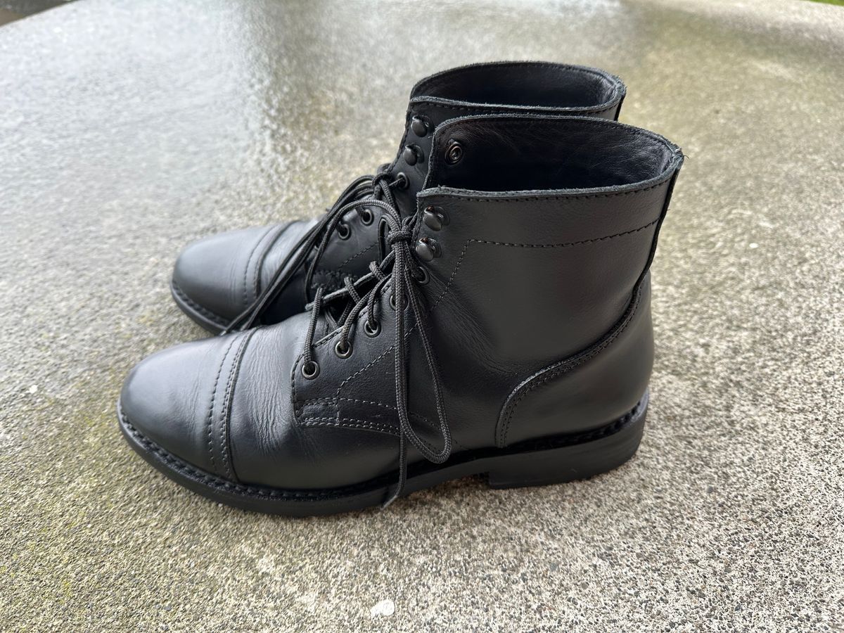 Photo by npaust on March 3, 2024 of the Thursday Captain in Black Matte Rugged & Resilient.