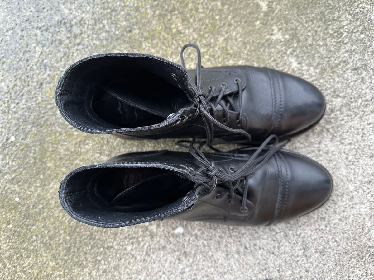 Photo by npaust on March 3, 2024 of the Thursday Captain in Black Matte Rugged & Resilient.