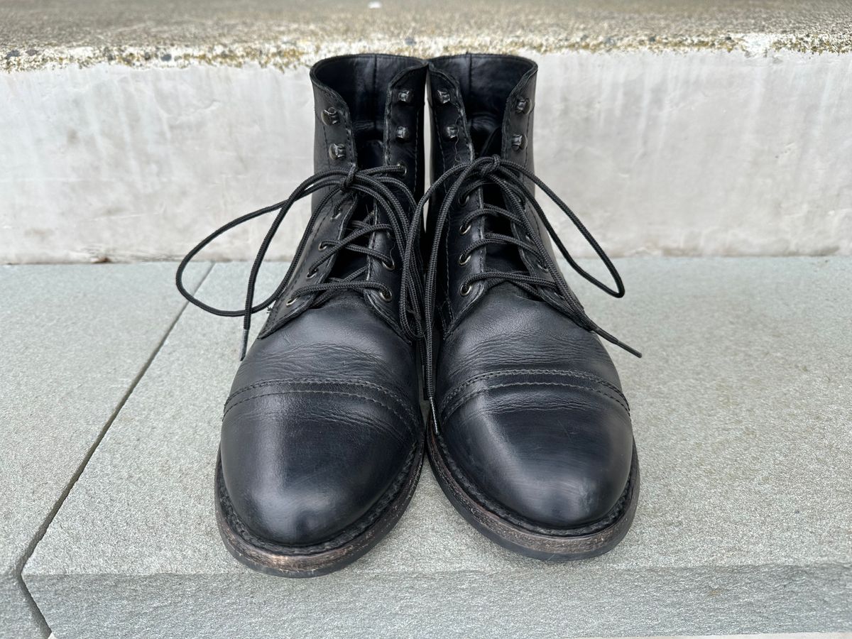 Photo by npaust on April 5, 2024 of the Thursday Captain in Black Matte Rugged & Resilient.