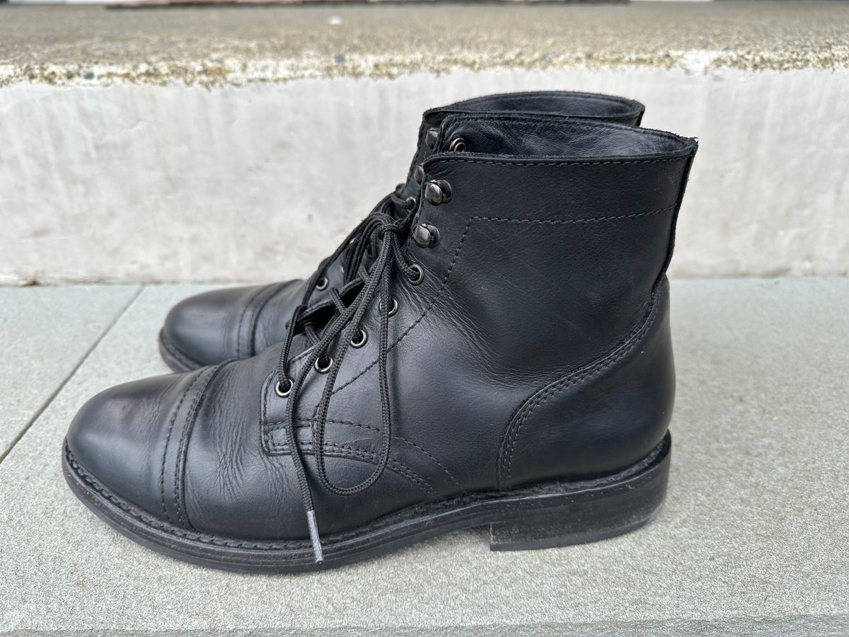 Photo by npaust on April 5, 2024 of the Thursday Captain in Black Matte Rugged & Resilient.