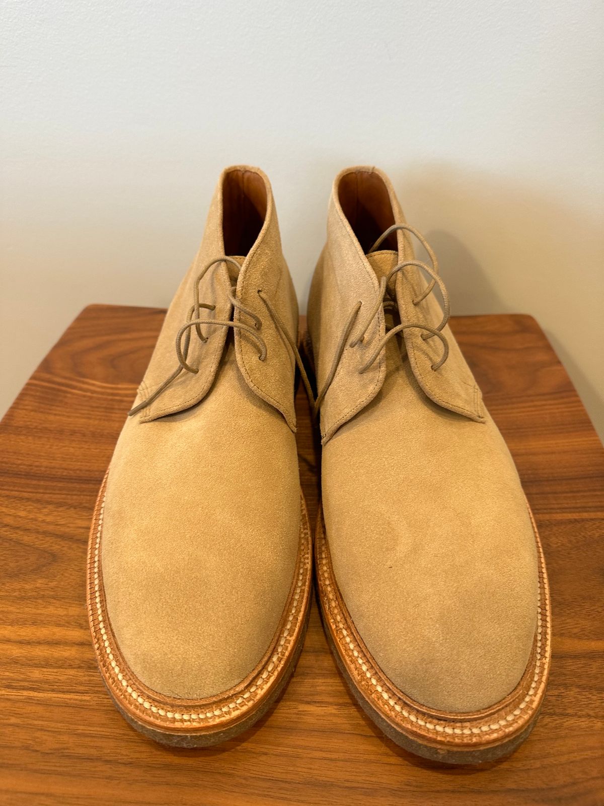 Photo by npaust on November 2, 2023 of the Grant Stone Chukka in C.F. Stead Tan Repello Calf Suede.