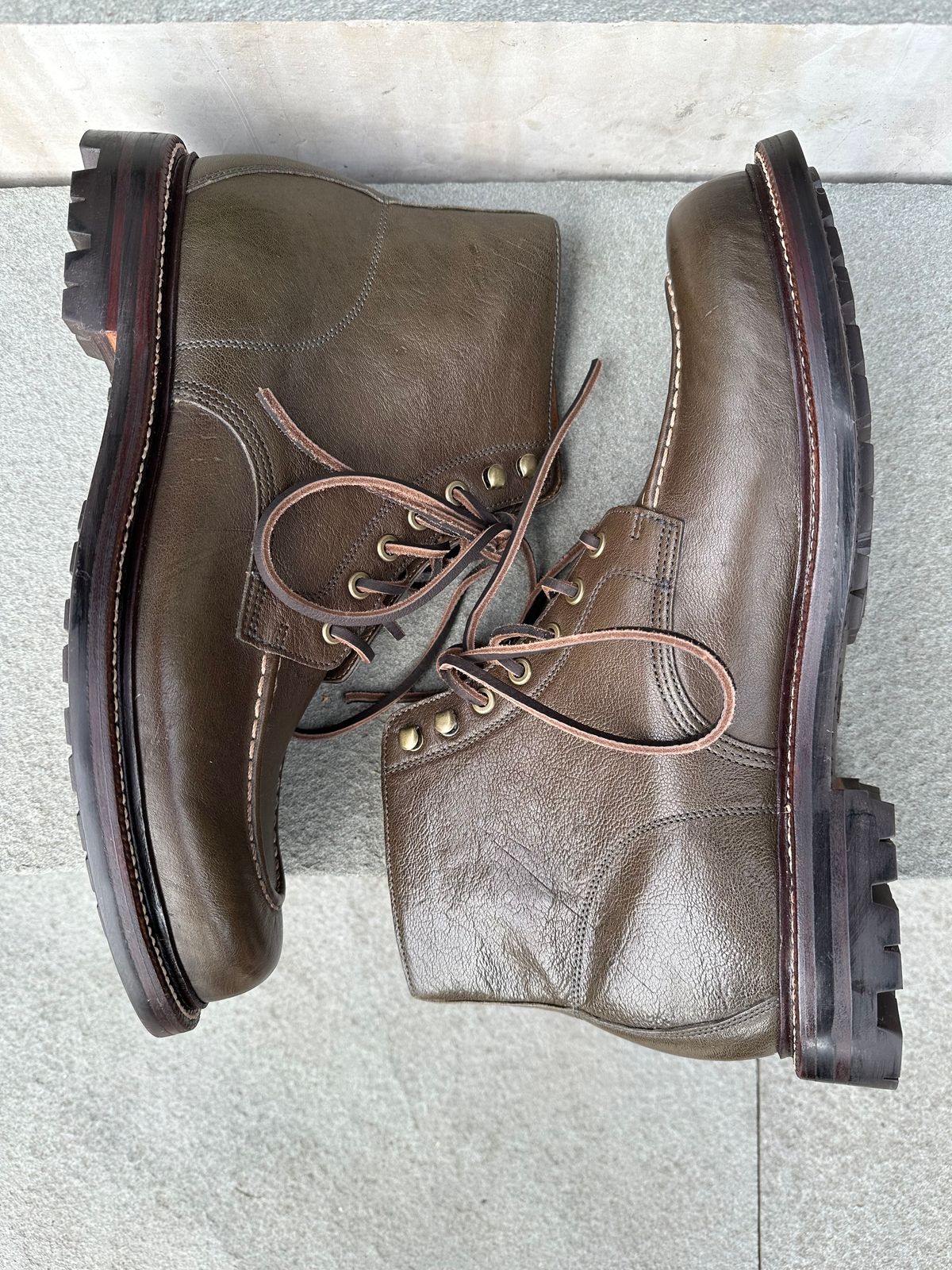Photo by npaust on October 1, 2024 of the Grant Stone Brass Boot in Incas Jungle Kangaroo.