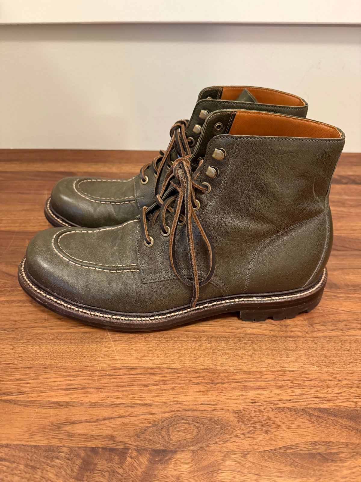 Photo by npaust on January 6, 2025 of the Grant Stone Brass Boot in Incas Jungle Kangaroo.