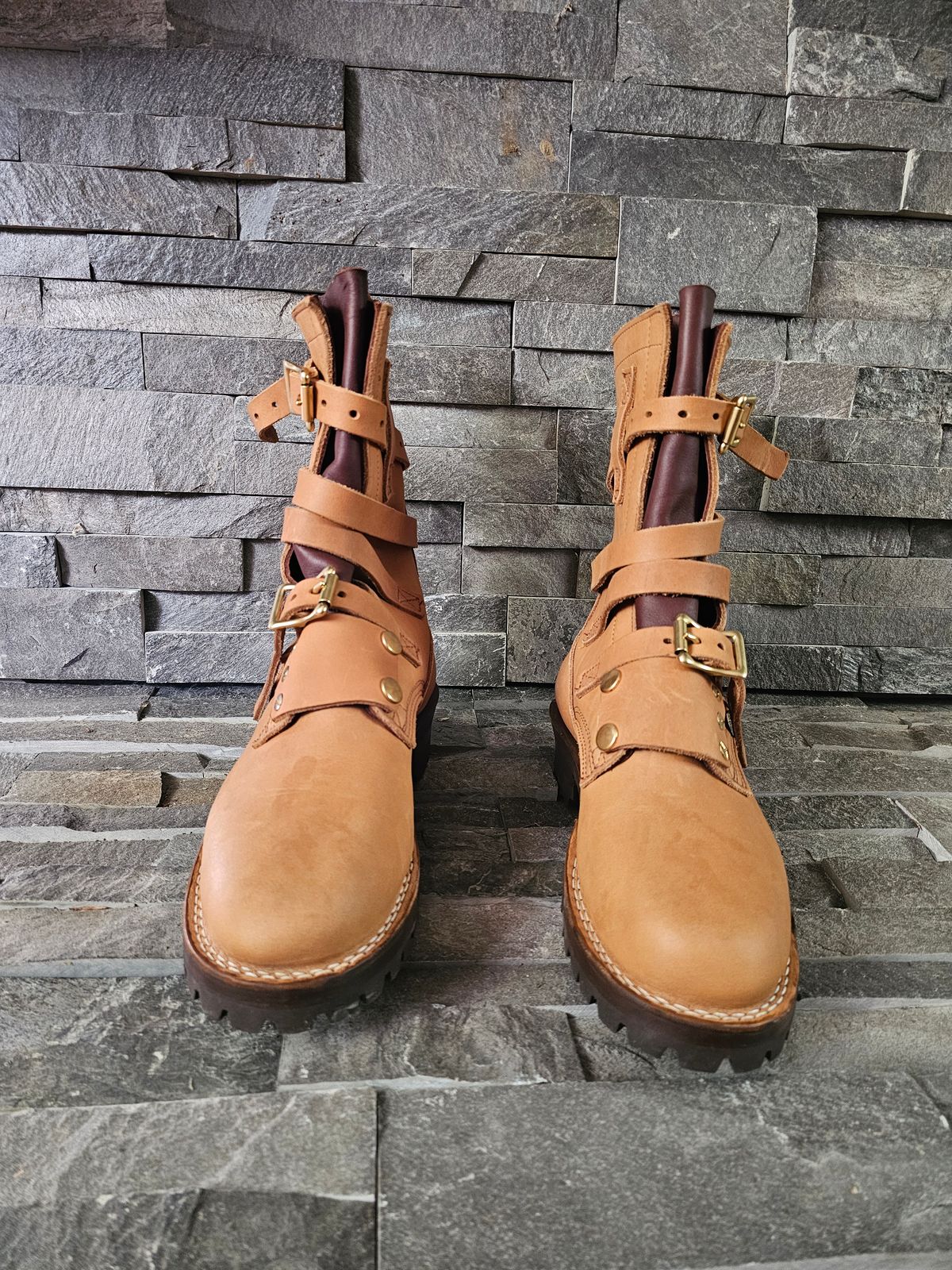 Photo by nobnix on October 1, 2023 of the Nicks TankerPro in Seidel 1964 Tan.
