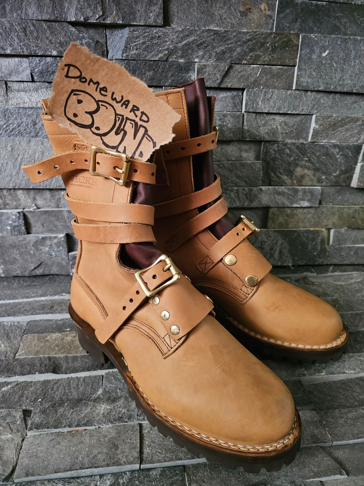 Photo by nobnix on October 1, 2023 of the Nicks TankerPro in Seidel 1964 Tan.