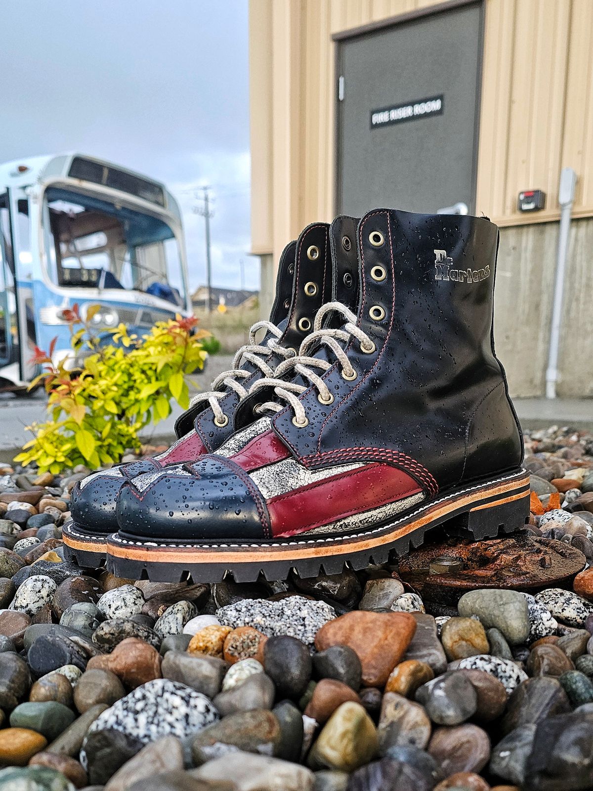Photo by nobnix on May 13, 2025 of the Dr. Martens Unlisted Model in Unknown Material.
