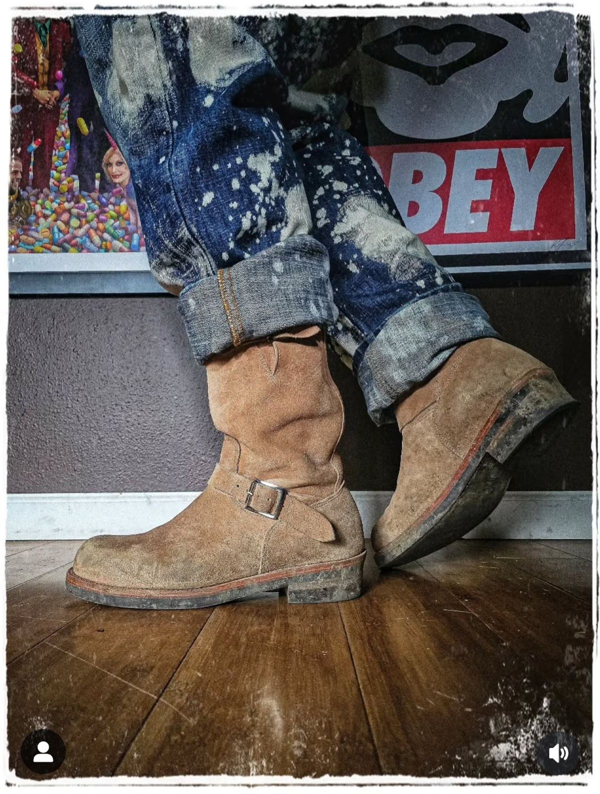 Photo by nobnix on June 3, 2025 of the Crush On Retro 9012 Engineer in Beige Cowhide Suede Roughout.