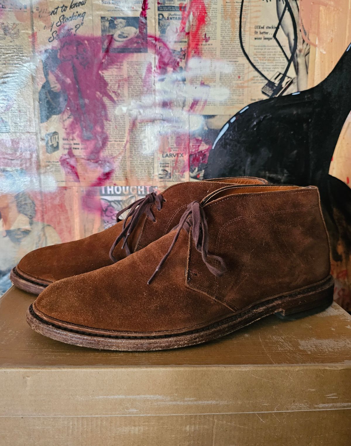Photo by nobnix on April 2, 2023 of the Allen Edmonds Dundee in Snuff Brown Suede.