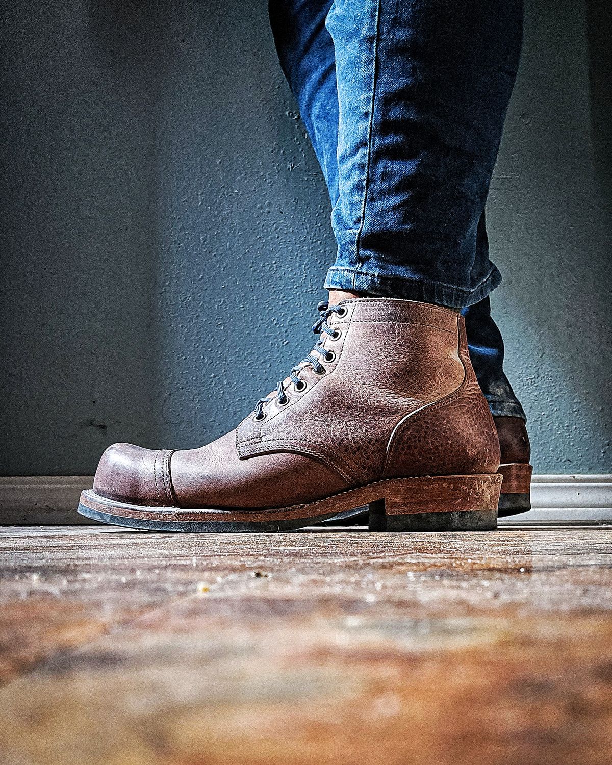 Photo by nobnix on June 17, 2025 of the Viberg 310 in Horween Natural Olive Tan.