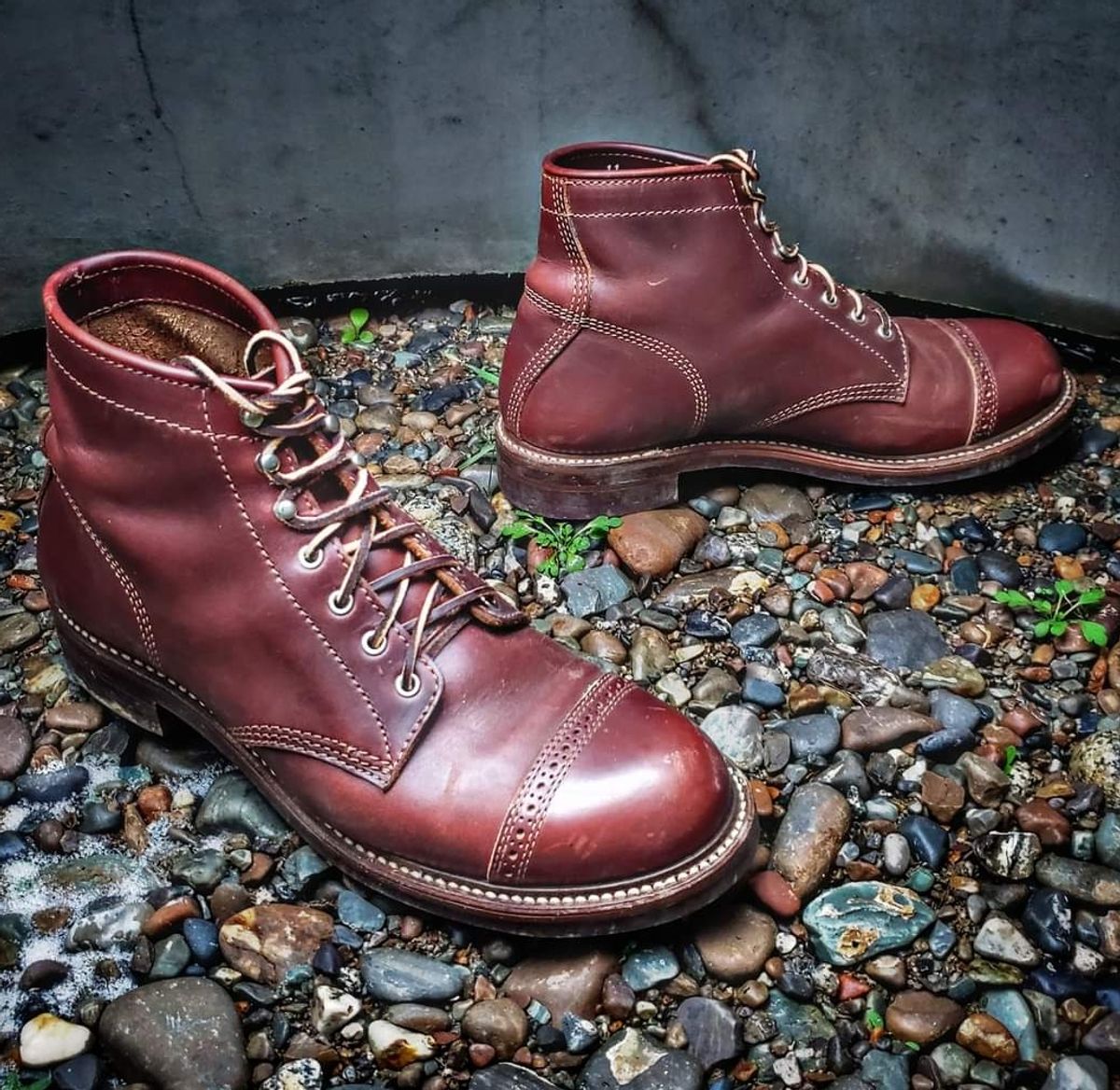 Photo by nobnix on April 2, 2023 of the John Lofgren Combat Boots in Unknown Material.