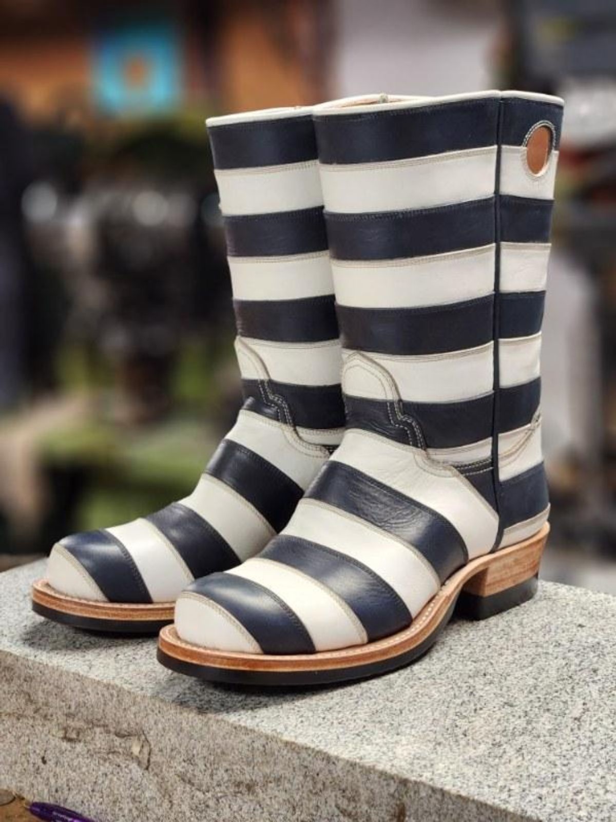 Photo by nobnix on October 12, 2023 of the Open Road Boots Striped in Navy Glass Calf, White Chrome Tanned.