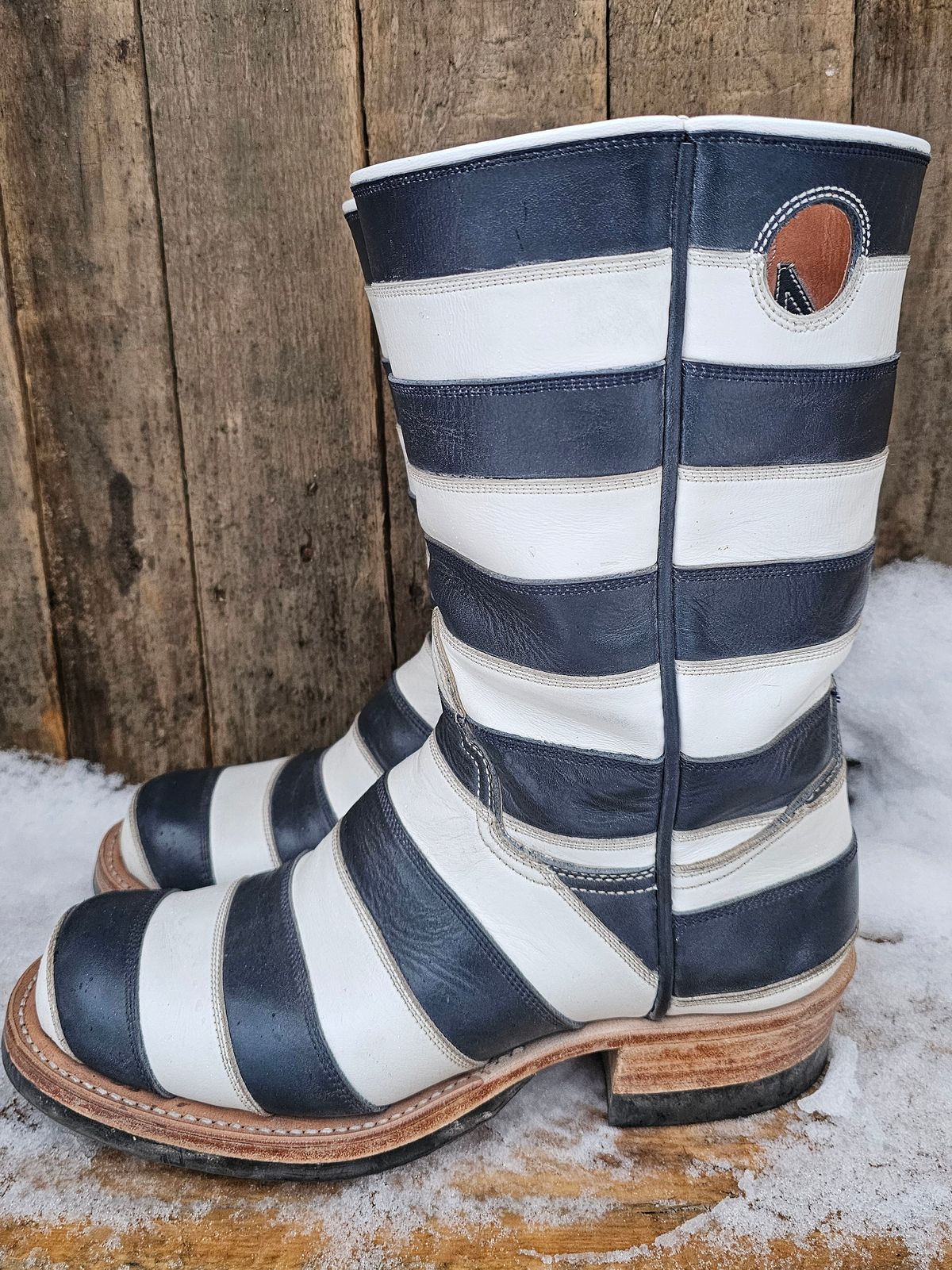 Photo by nobnix on December 3, 2023 of the Open Road Boots Striped in Navy Glass Calf, White Chrome Tanned.